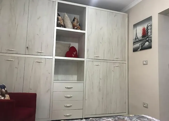 Apartment Warm In The Center Of City Tirana