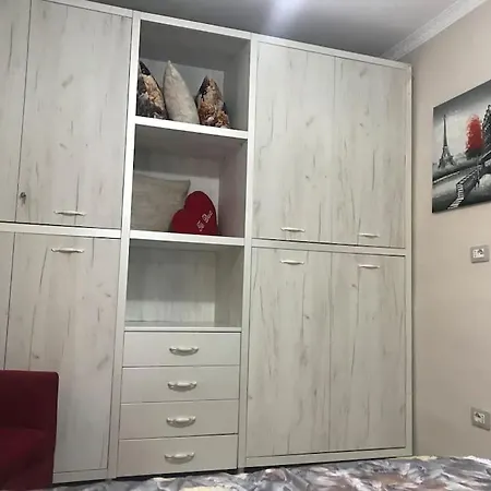 Apartment Warm In The Center Of City Tirana