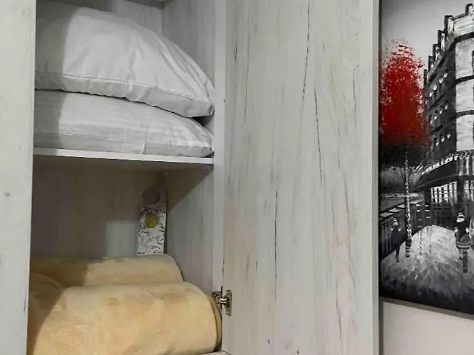 Warm In The Center Of City *